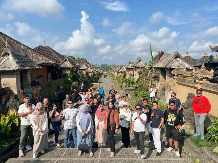Comfortable Group Tour Experience in Bali